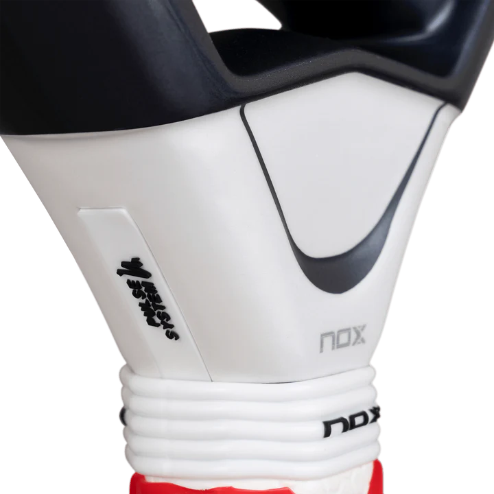 Nox AT10 Luxury Genius 12K Alum Xtrem Lite 2026 by Agustin Tapia Padel Racket